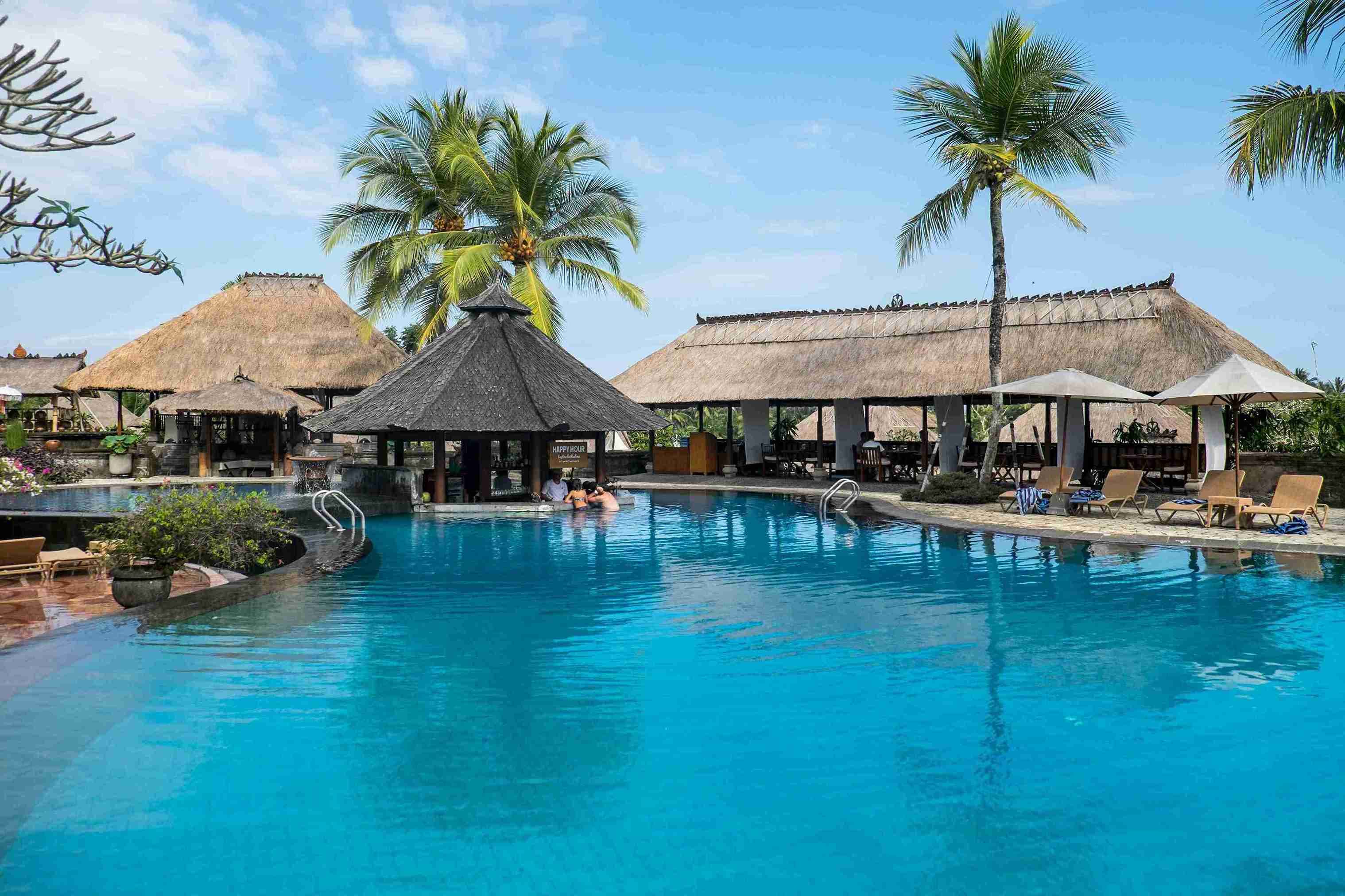Hotels & Resorts